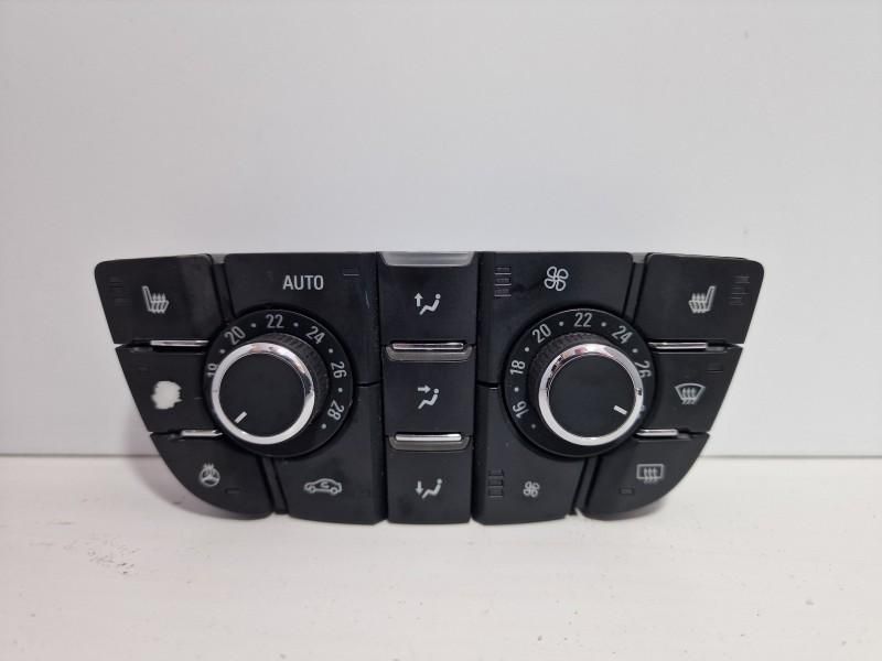 Panou comanda clima cu incalzire scaune si volan Opel Astra J Facelift
