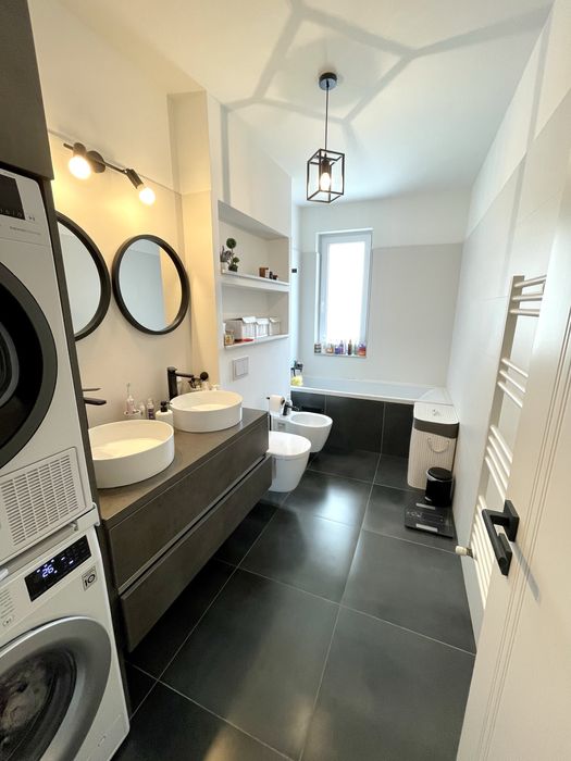 Triplex etaj mobilat si utilat zona Lidl asfalt si piste