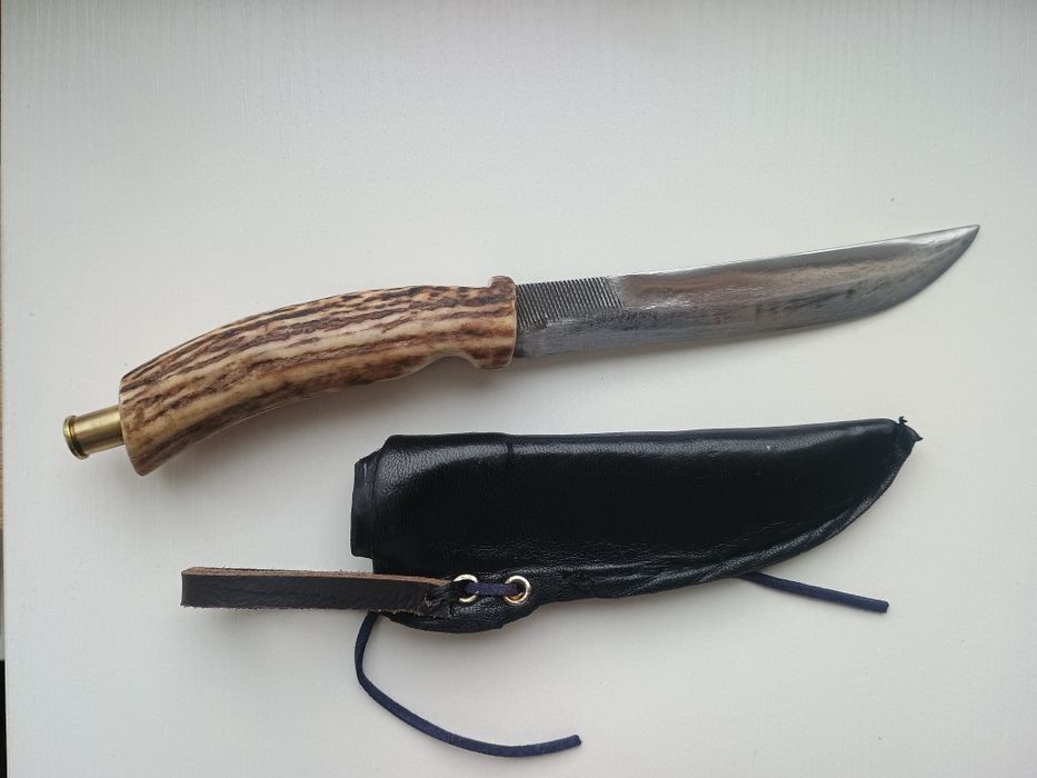 Cuțit vanatoare lama forjata