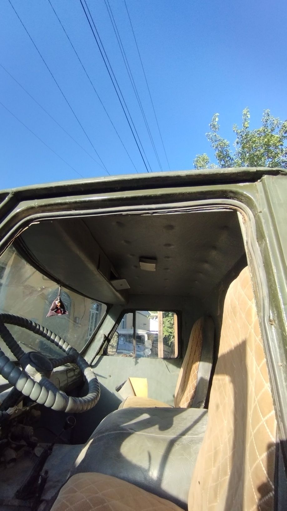 Uaz 3303 sotiladi
