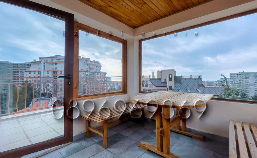 Продава се Тристаен апартамент в Варна, Бриз - 168 кв.м за 1072 €/кв.м - Снимка #1