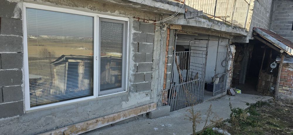 Стопански постройки в Асеновград