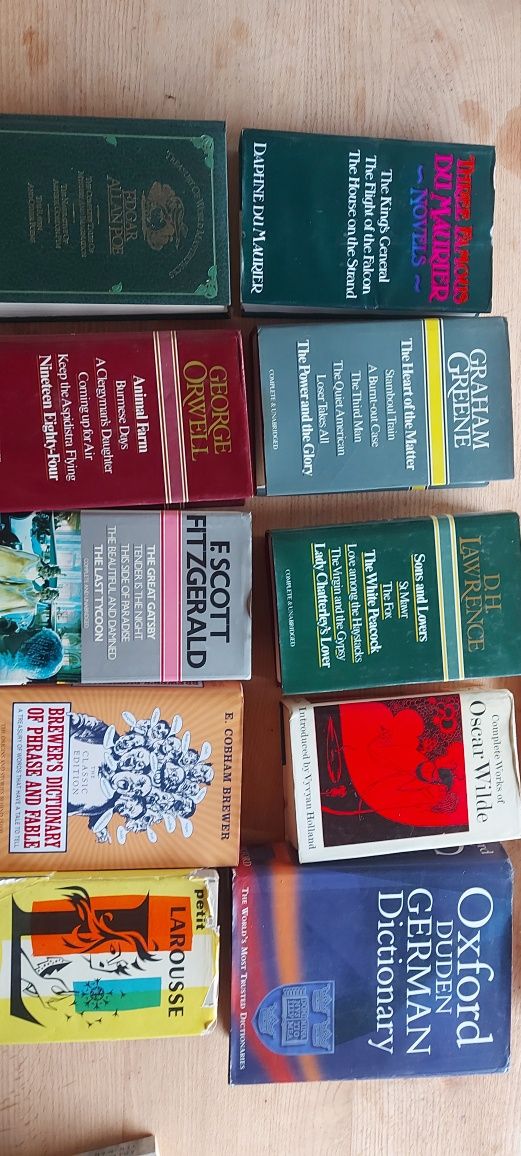 речници и книги на немски език