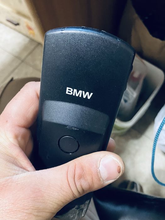 Продавам оригинален телефон за бмв е53