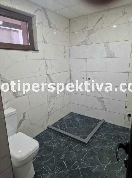 Продава се Къща в Пловдив, Остромила - 160 кв.м за 2359 €/кв.м - Снимка #8