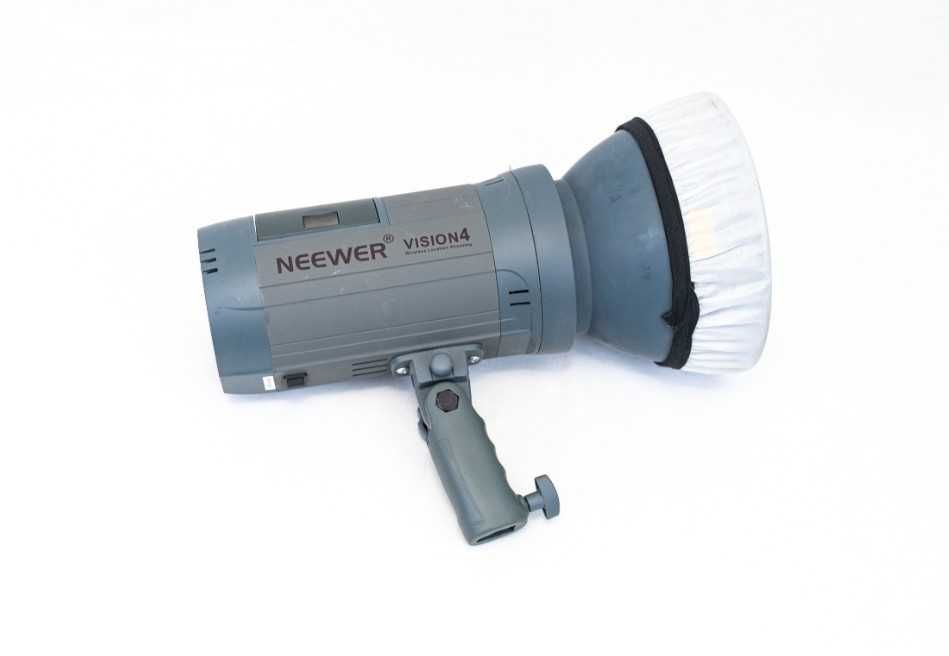 Blitz studio Neewer Vision 4. 300W. Cu acumulator. Lampa modelare.