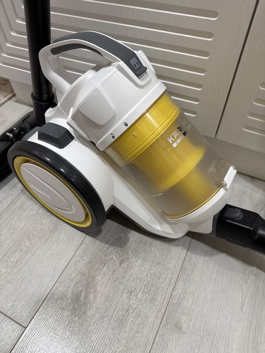Пылесос Шансоргыш Karcher VC 3 белый