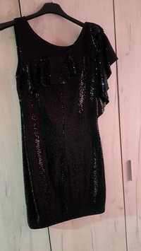 Черна рокля с паети-намалена