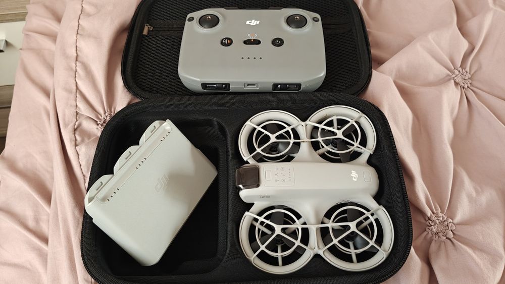 Vand drona DJI NEO