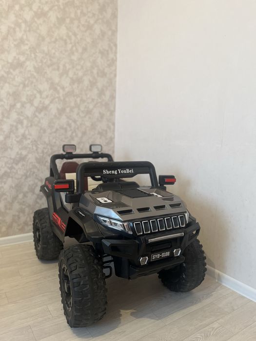 Электромобиль детский