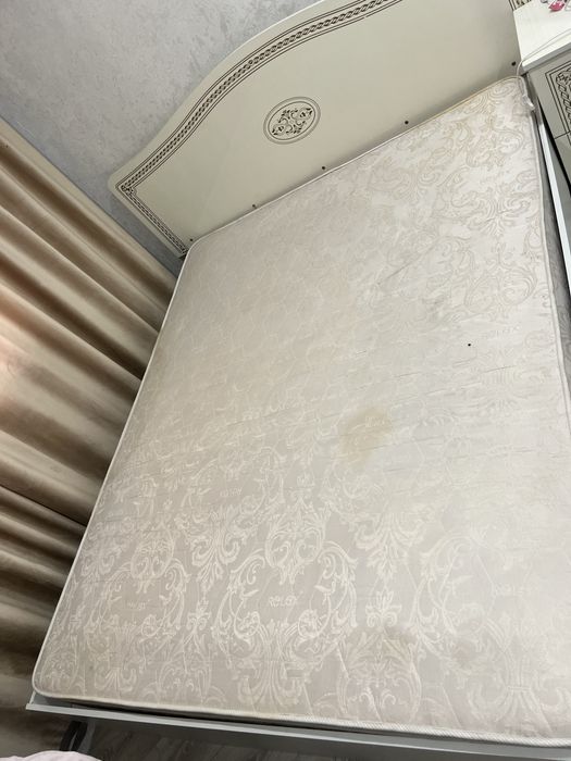 Продам 2-х спальную кровать