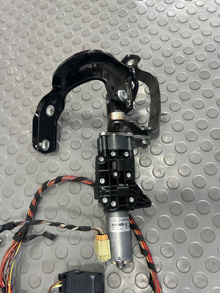 Sistem Complet/Motoras Actionare Portbagaj Electric Audi A6 4G C7