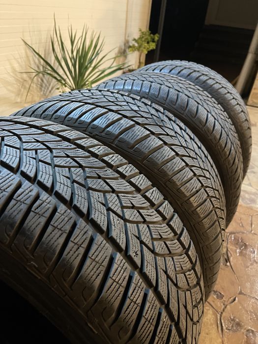 Goodyear Зимни гуми 255/45/19