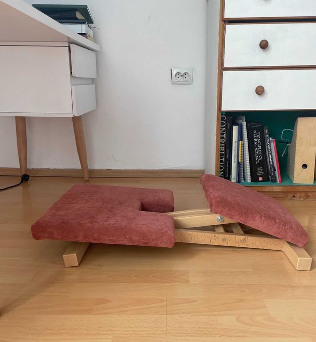 Стол за правилна стойка