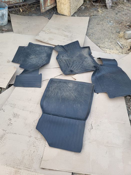 Комплект автоковриков от camry 70