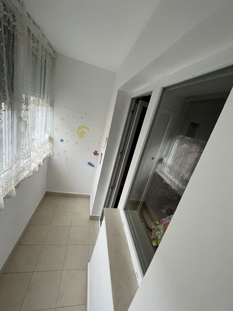 Apartamen cu 2 camere Zona Rogerius