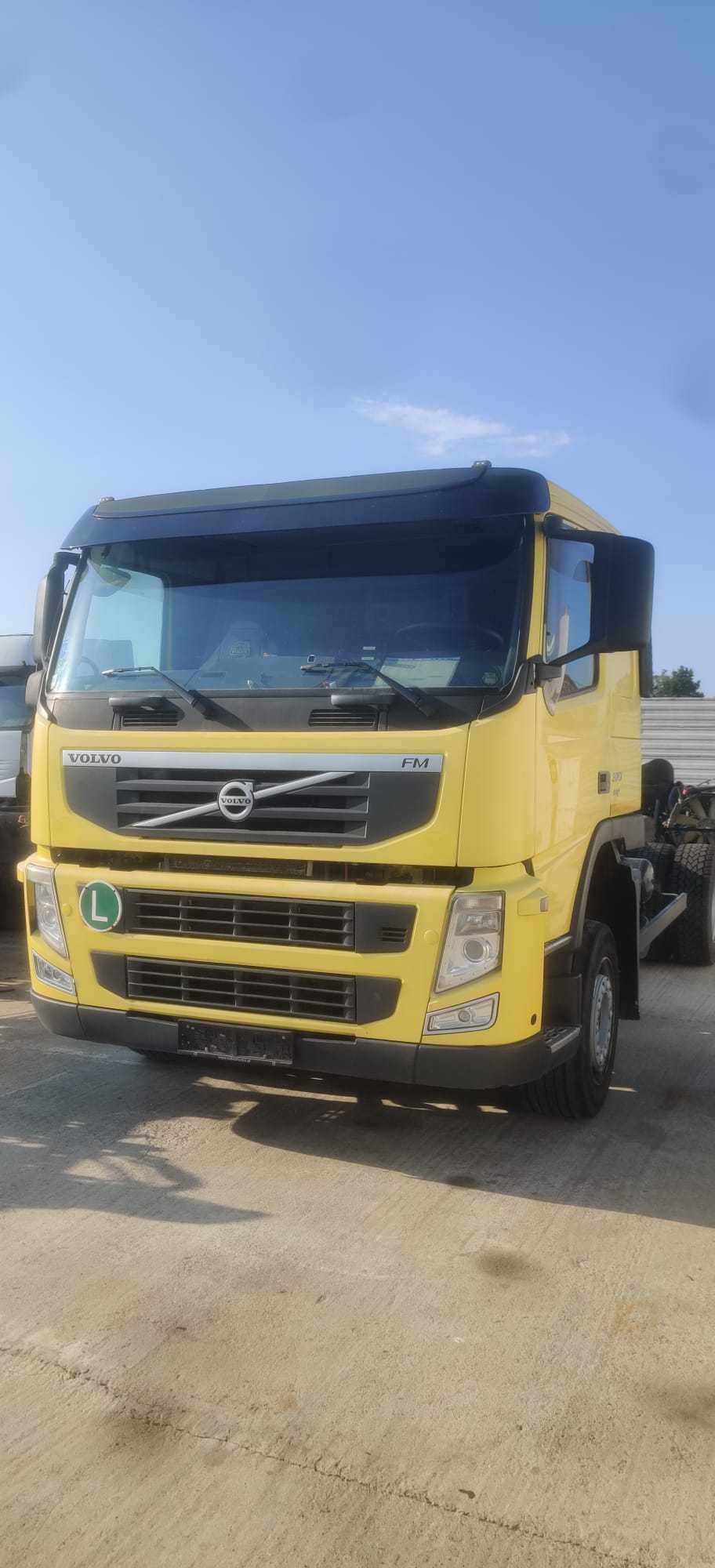 Dezmembram cap tractor Volvo FM EEV Motor D11C  370