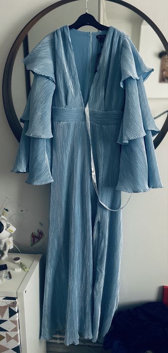 Rochie Boohoo noua cu eticheta, volane si maneca evazata S