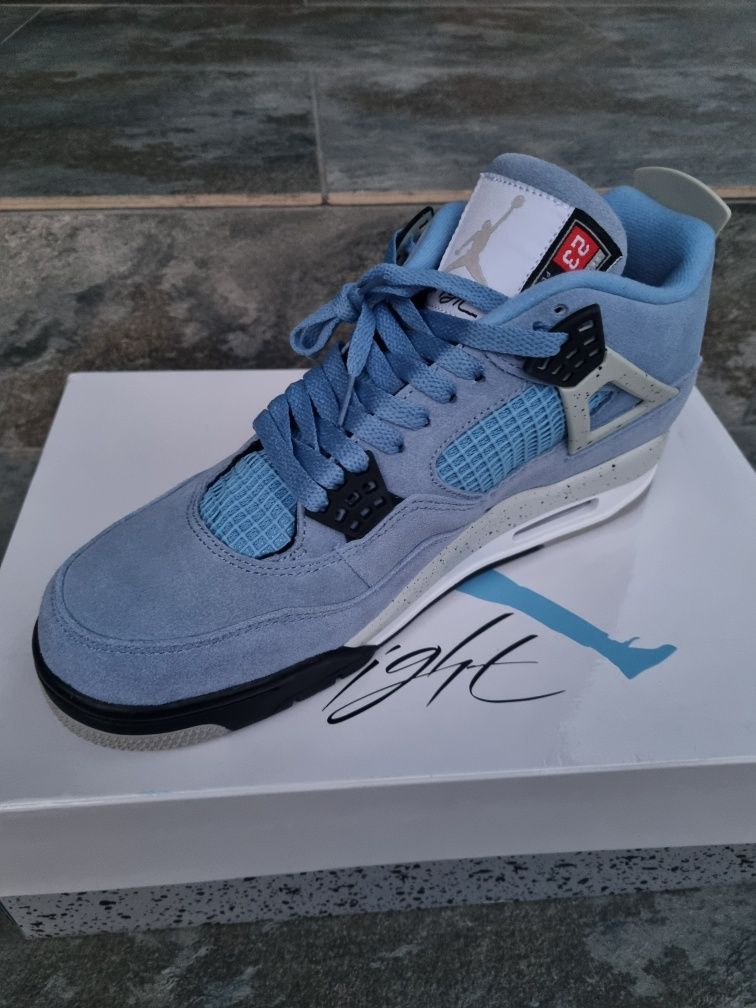 Nike AIR Jordan 4 Retro University Blue