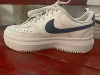 Adidasi nike court vision