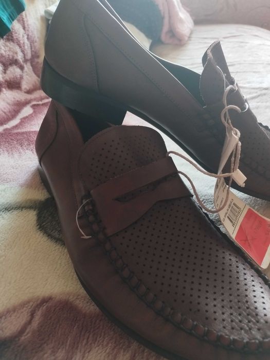 Продаются новые  мужские туфли