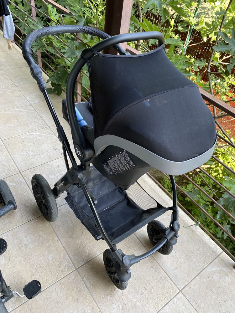 Carucior Kinderkraft 3 in 1 Moov negru