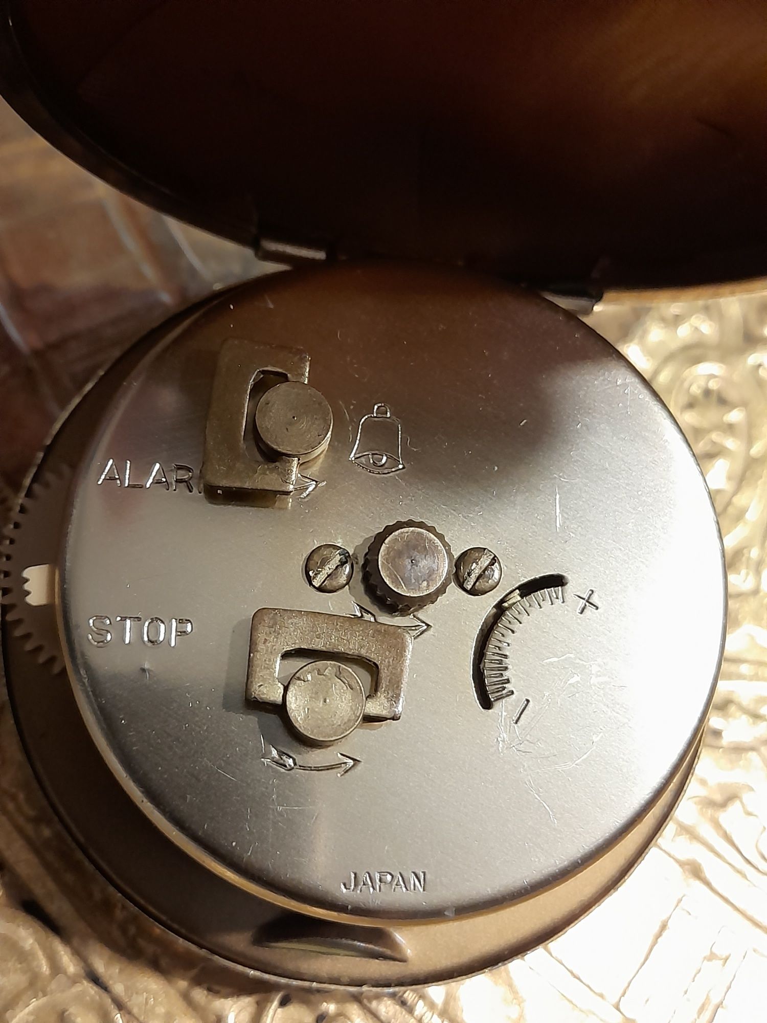 Ceas de călătorie cu alarmă, Elgin Luminous T8989 Japonia