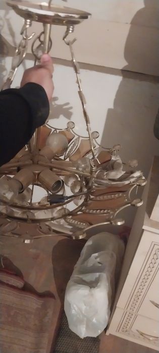 Люстралар сатылады