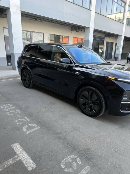 LI 9 Ultra 2025 yil 1,500 km probeg