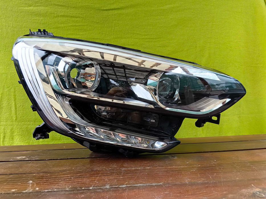 Фар за Renault Megane 4 / Рено Меган 4