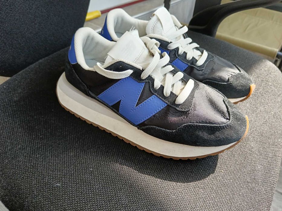 Маратонки New balance 37.5 номер