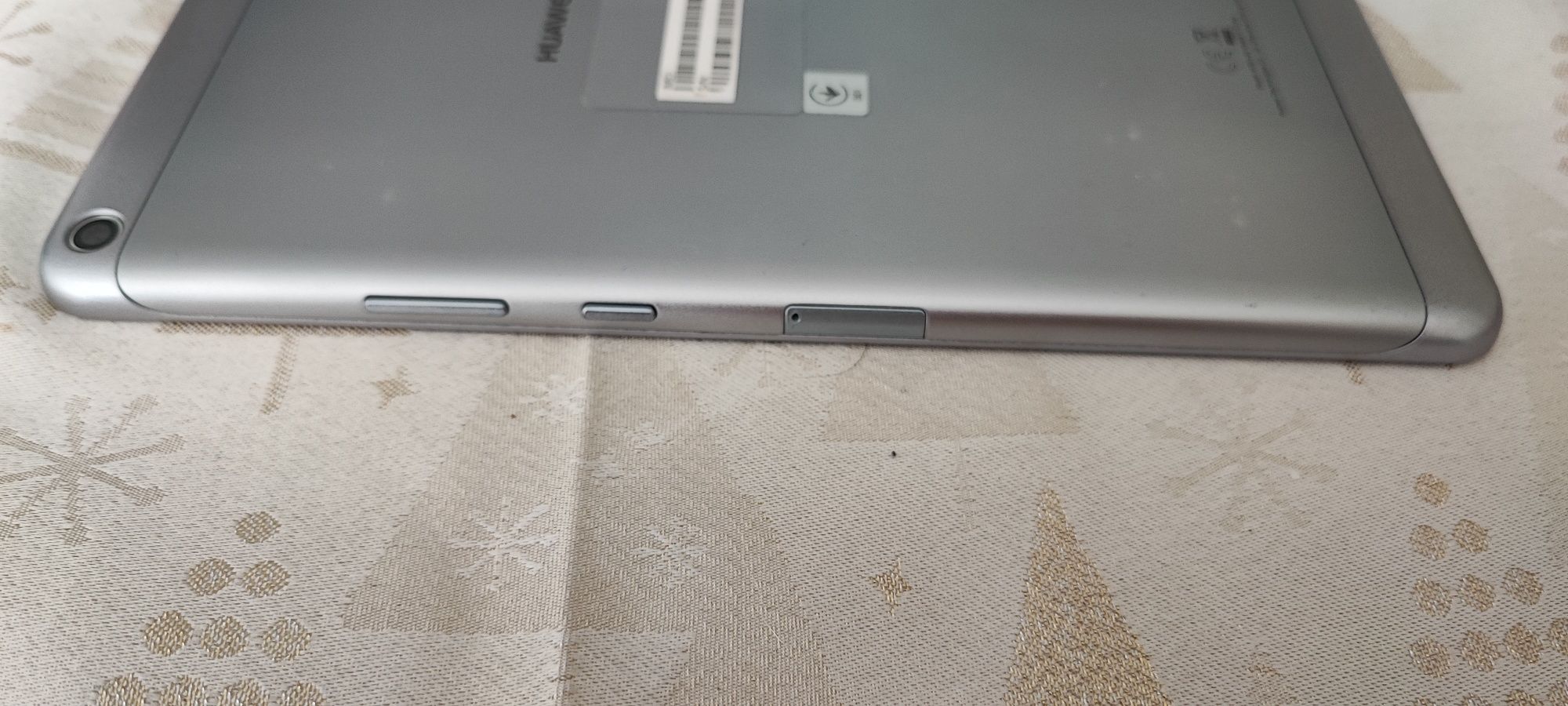 Продавам таблет HUAWEI Media Pad T3