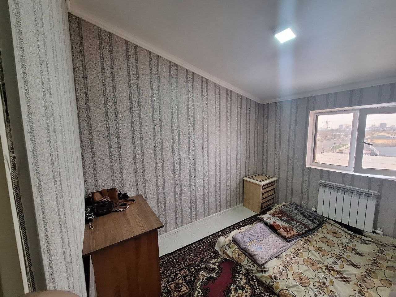 СРОЧНО !!! Продается квартира в Яшнабаде 3/3/3 (58 кв/м) Метро Дустлик