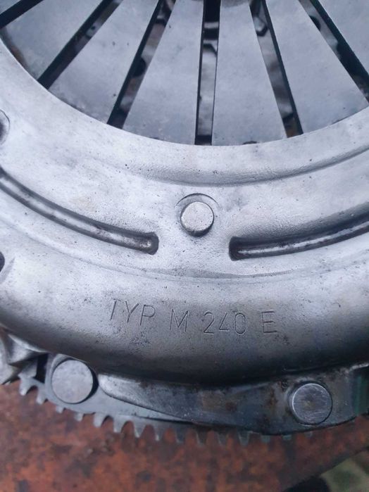 Kit ambreiaj Sachs complet.