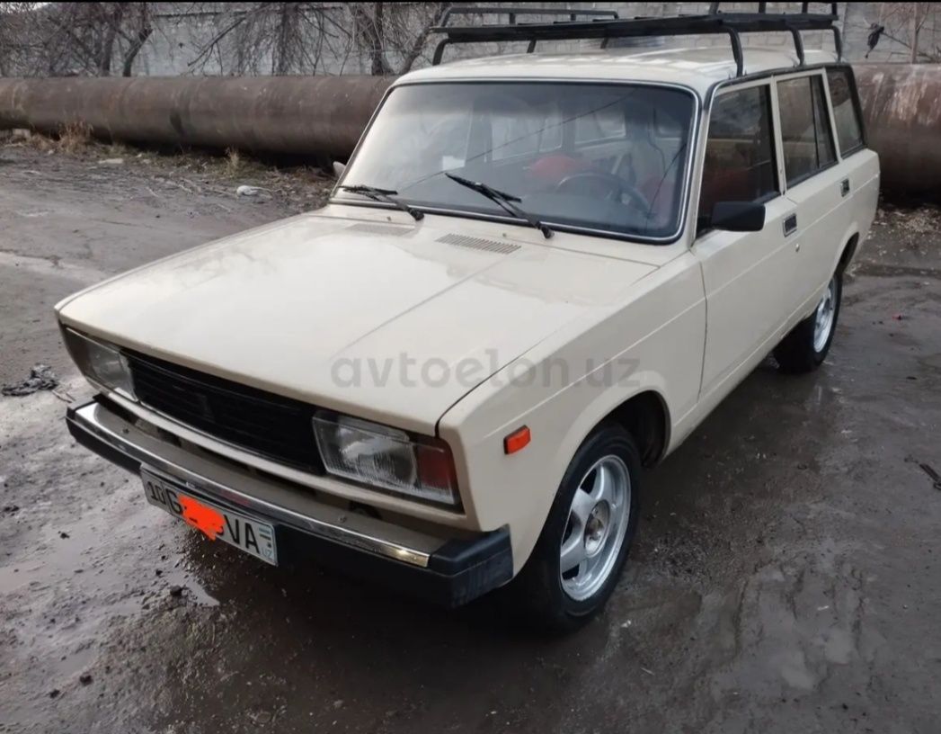 Vaz 2104sotiladi