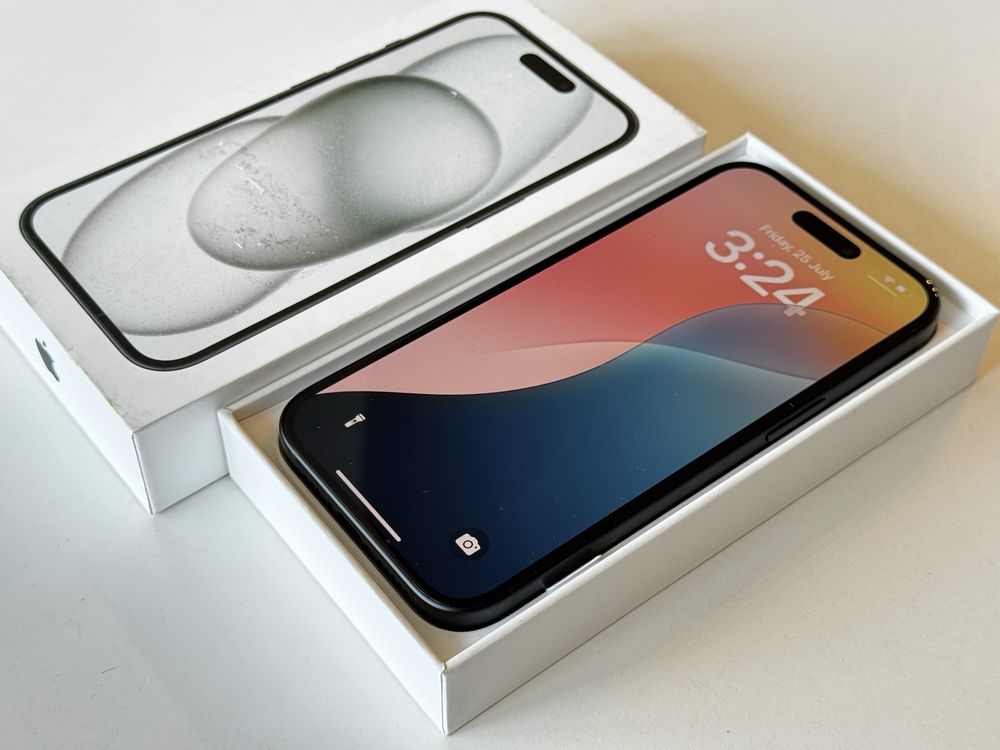 НОВ! Iphone 15 128GB Black Гаранция 1 година