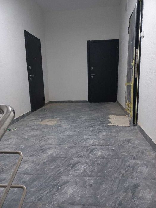 2 хоналик квартира  4 этаж, кирпичный дом,  5 микр, орбита