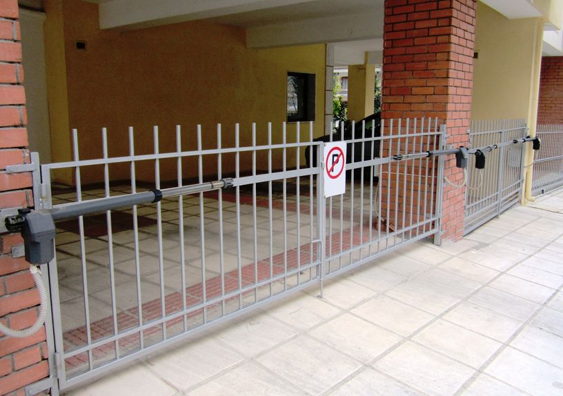 Kit automatizari porti batante cu doua canate TITAN400-230V