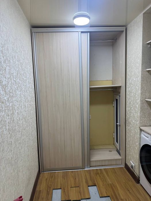 Продаются встроенные шкафы