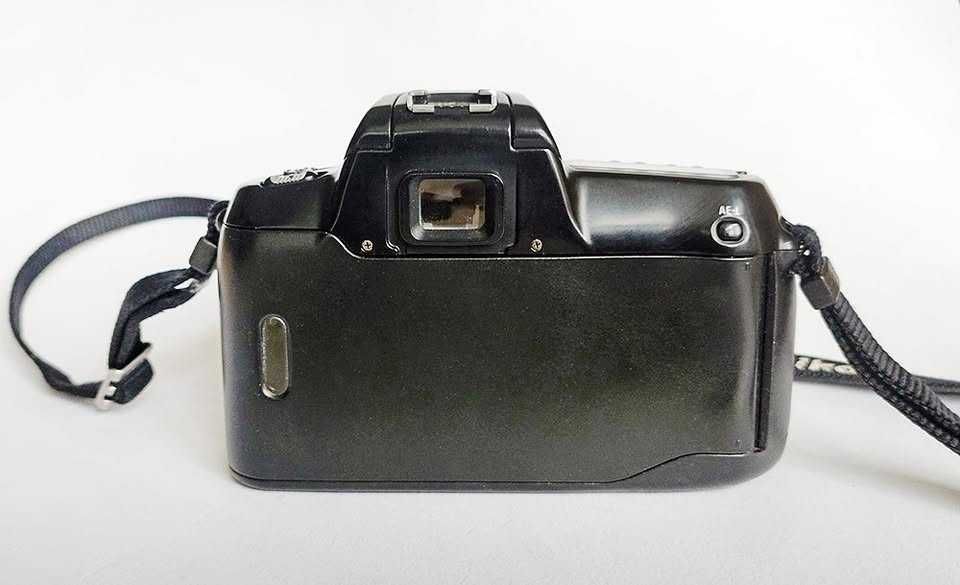 NIKON F50 - филмова камера