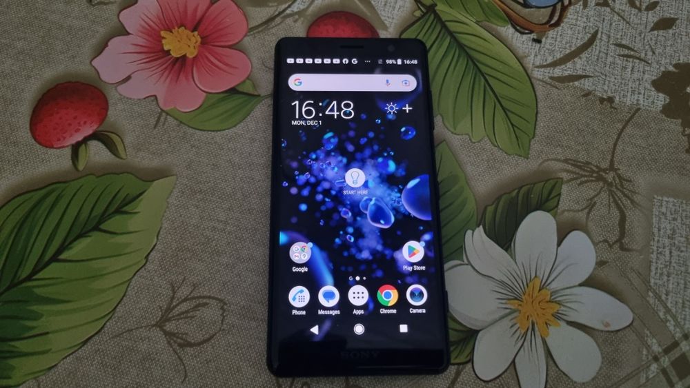 Telefon sony xperia xz2 compact