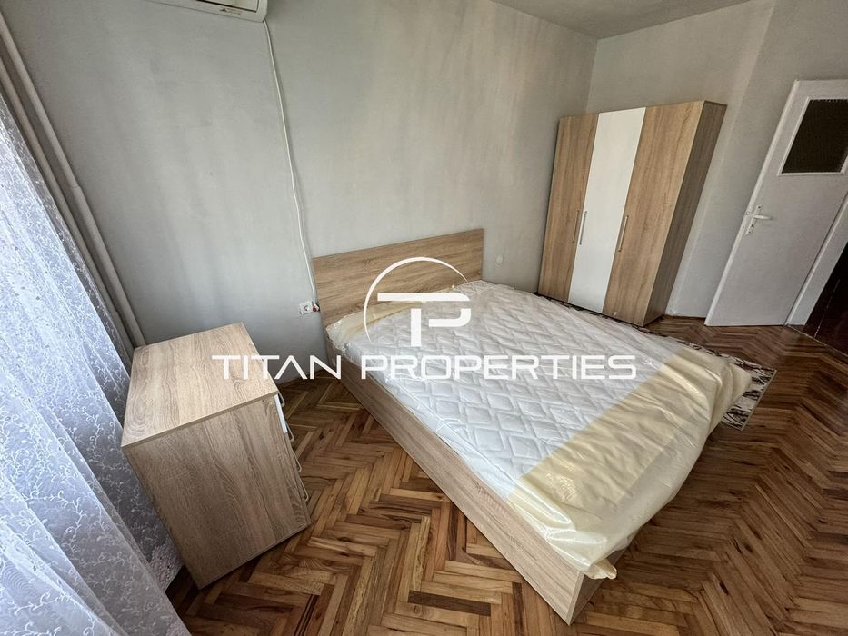Дава се под наем Тристаен апартамент в Бургас, Център - 98 кв.м за 433.5 € - Снимка #3