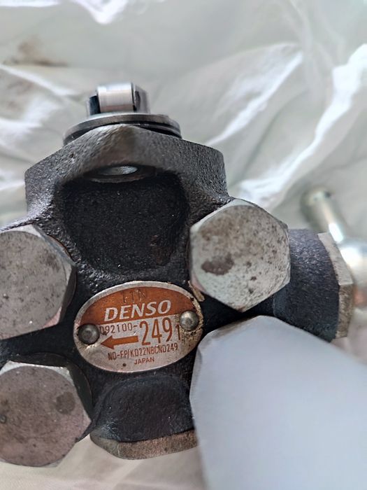 Pompa injectie denso refacuta complet cu elemente noi