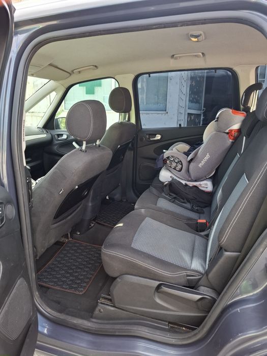 Ford galaxy 2011