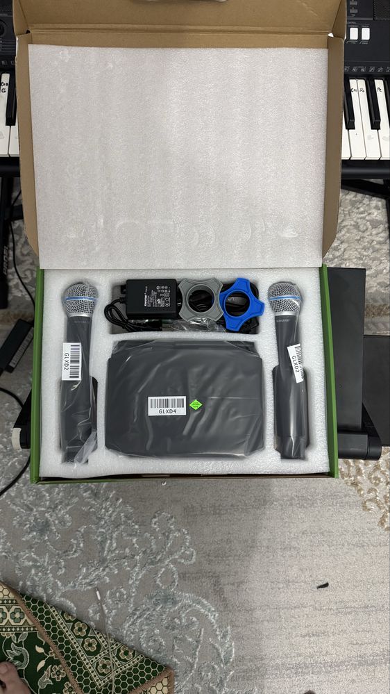 новый микрофон Shure GLXD4
