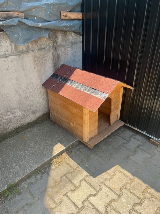 Къща за куче почти като нова