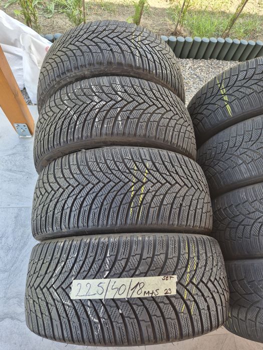 Vând cauciucuri 225/40/18 M+S 2 seturi