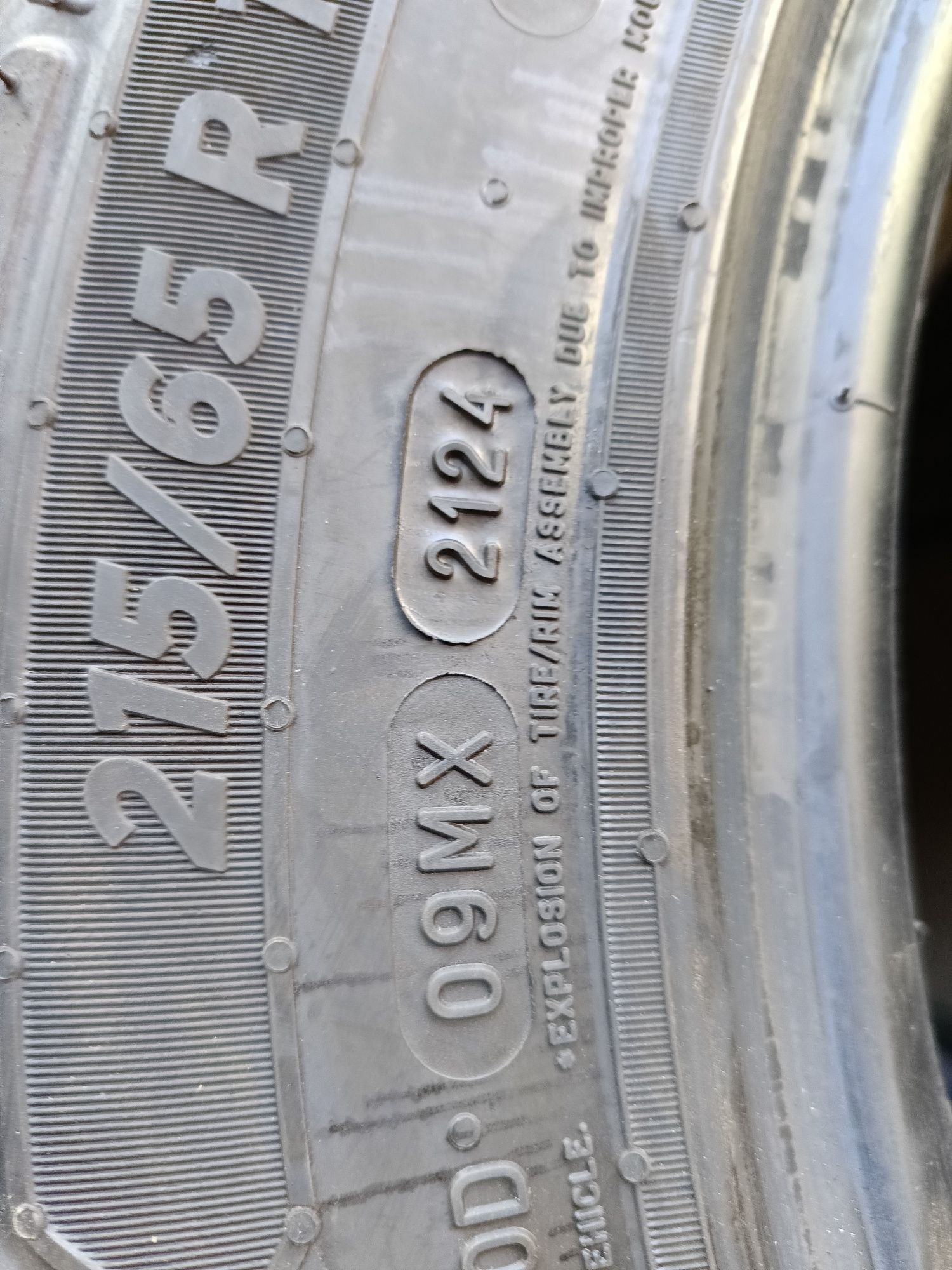 НОВИ БУСОВИ -2024г.--16цола-215/65-1бр.-200лв."MICHELIN AGILS 3"