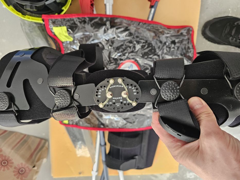 Orteza gradata genunchi