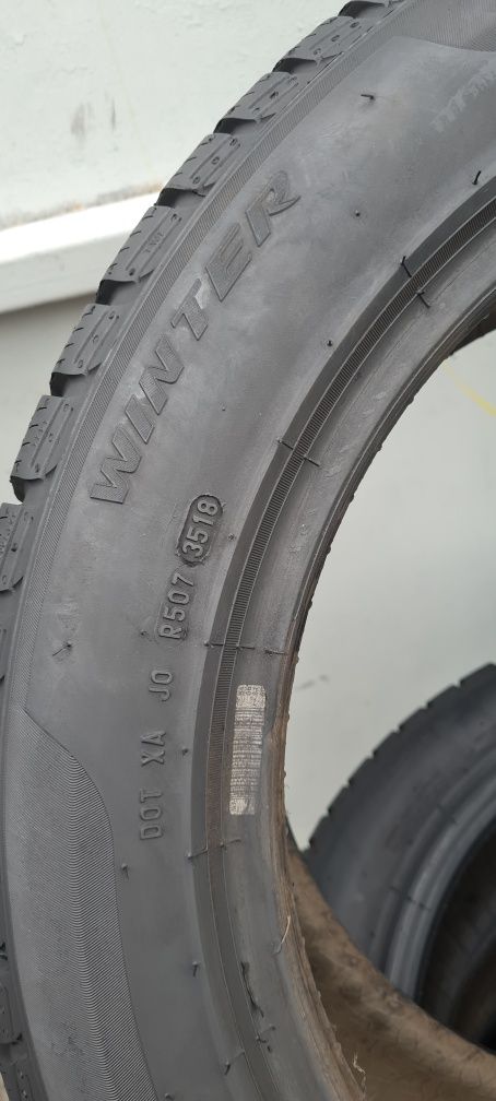 Set 4 Anvelope Pirelli 215 55 R17 . M+S. Dot 2019